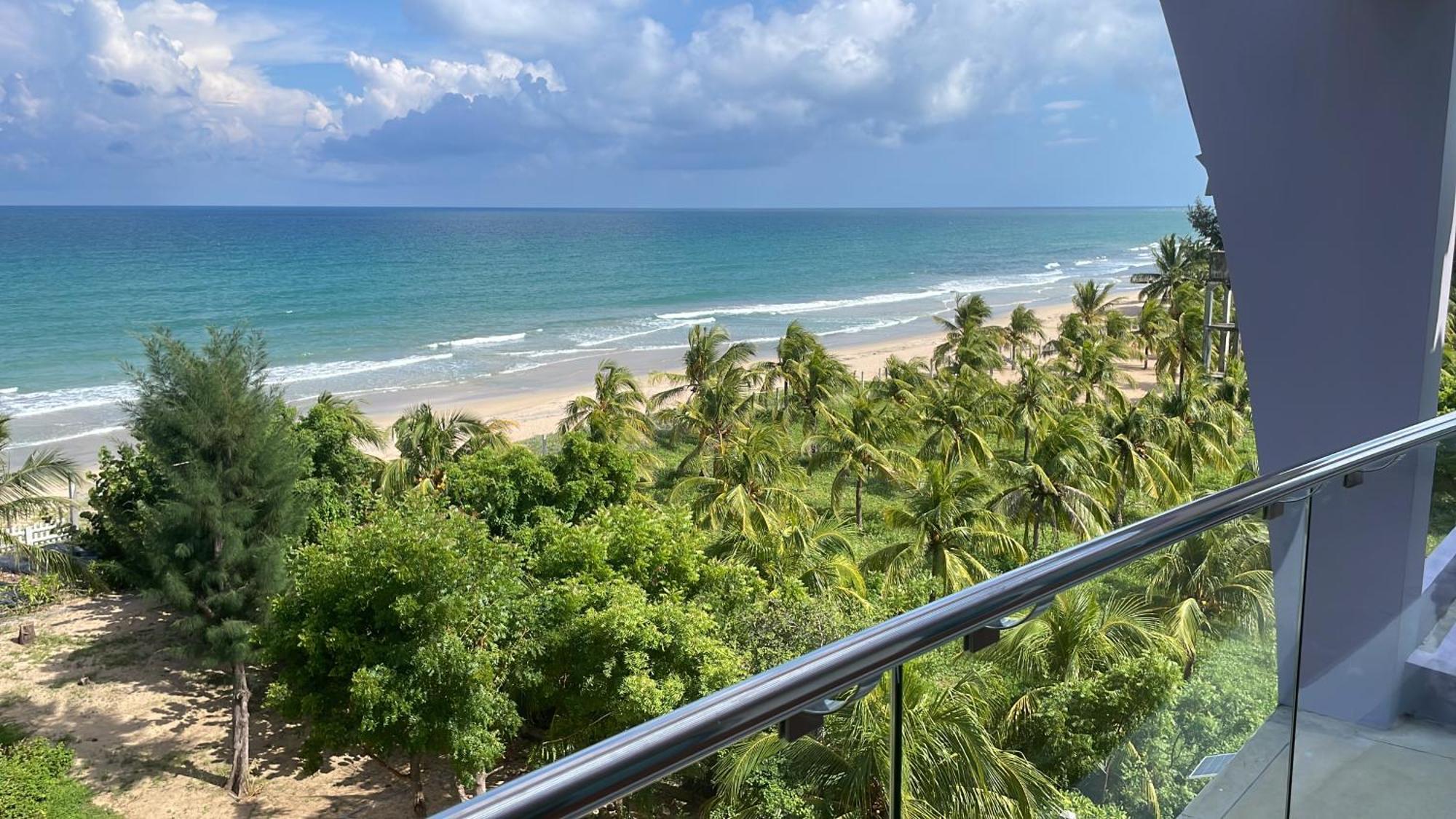 Beach Bliss Trincomalee Exterior photo