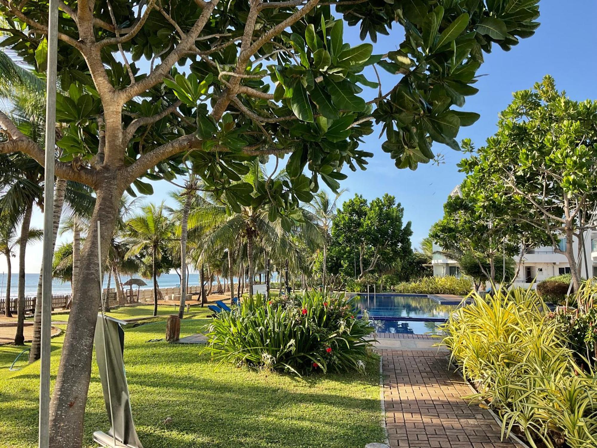 Beach Bliss Trincomalee Exterior photo